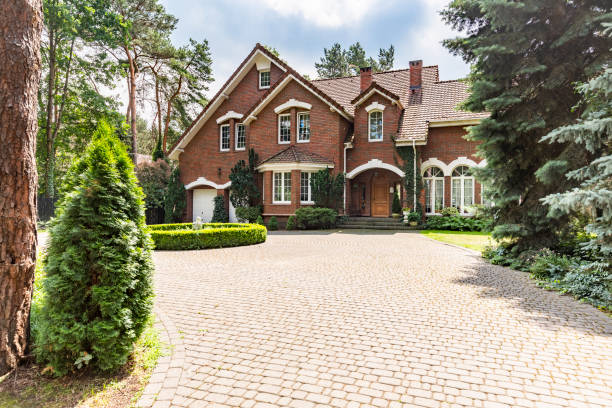 Best Driveway Pavers Near Me  in Crestline, OH